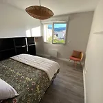 Apartmán T2 Avec Parking, Loggia, Vue Puy De Dome