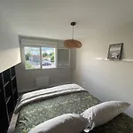 T2 Avec Parking, Loggia, Vue Puy De Dome Apartmán *
