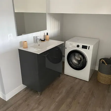 T2 Avec Parking, Loggia, Vue Puy De Dome * Clermont-Ferrand