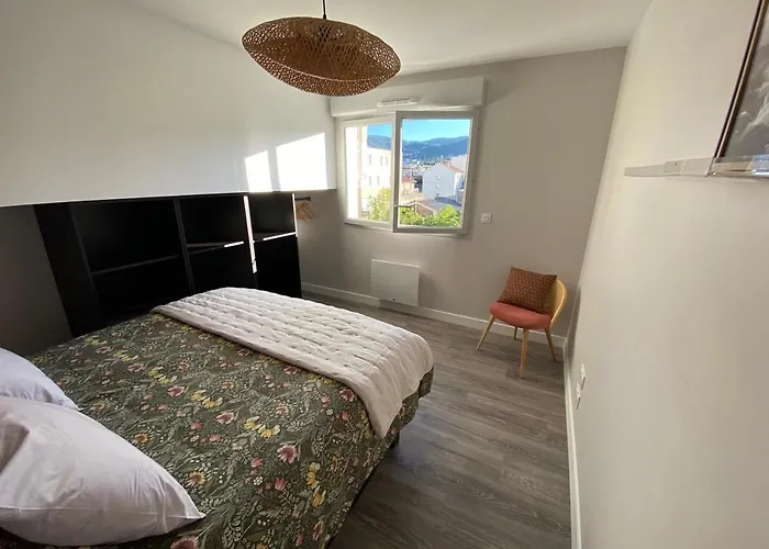 아파트 T2 Avec Parking, Loggia, Vue Puy De Dome