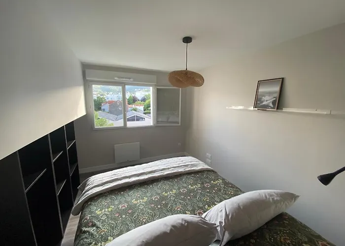 T2 Avec Parking, Loggia, Vue Puy De Dôme Appartement *