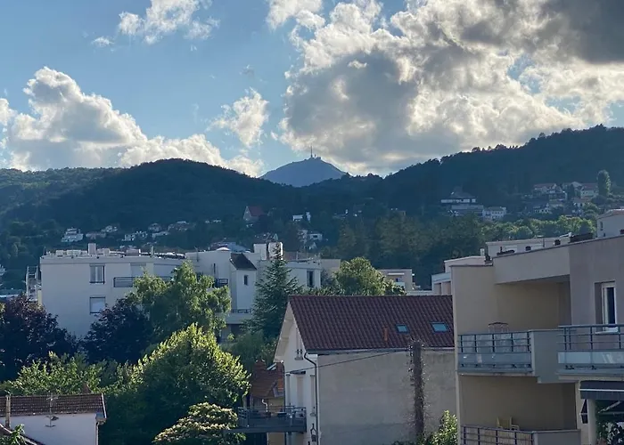 T2 Avec Parking, Loggia, Vue Puy De Dôme Appartement *