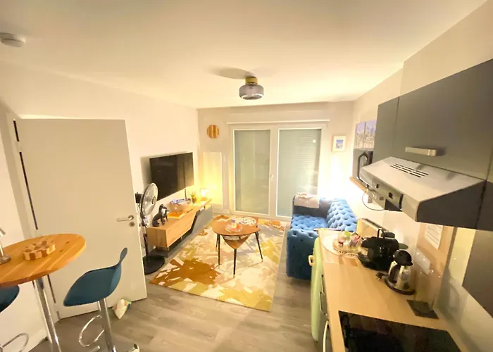 T2 Avec Parking, Loggia, Vue Puy De Dome 아파트 *